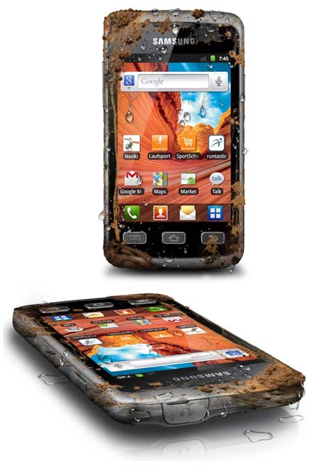 Какой-то бедняга не добежал до уборной, Samsung Galaxy Xcover пострадал :)